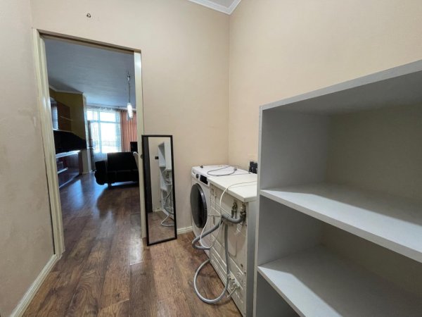 Tirane, jepet me qera apartament 2+1 Kati 2, 95 m² 420 € 