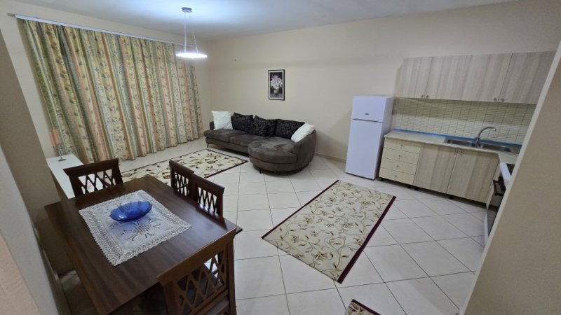 Tirane, jap me qera apartament 2+1+Ballkon Kati 6, 110 m² 450 € (Rruga Kongresi Manastirit)