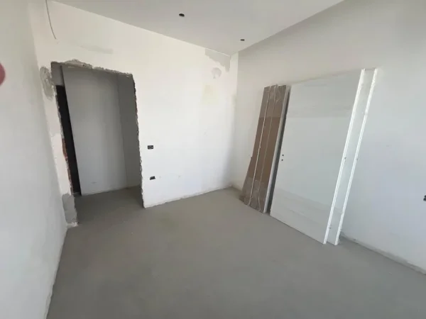 Tirane, shitet apartament+verande | Penthouse 2+1+Ballkon Kati 5, 120 m² 137.000 € (Astir)