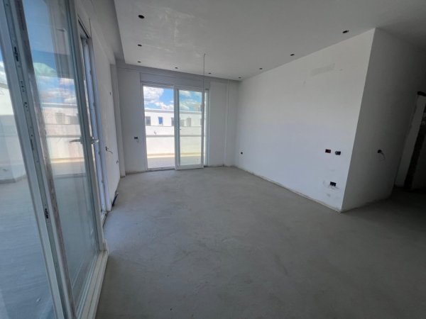 Tirane, shitet apartament+verande | Penthouse 2+1+Ballkon Kati 5, 120 m² 137.000 € (Astir)