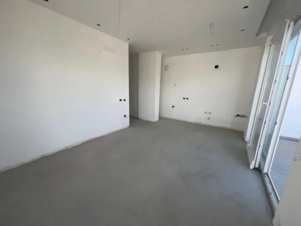 Tirane, shitet apartament+verande | Penthouse 2+1+Ballkon Kati 5, 120 m² 137.000 € (Astir)