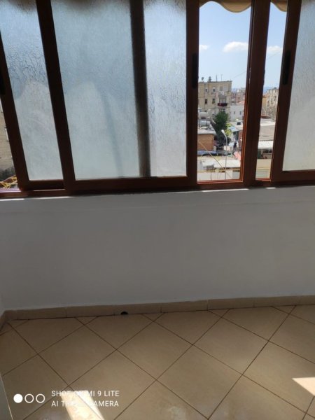 Tirane, shitet apartament 2+1+Ballkon Kati 4, 65 m² 103.000 € (niko avrami)