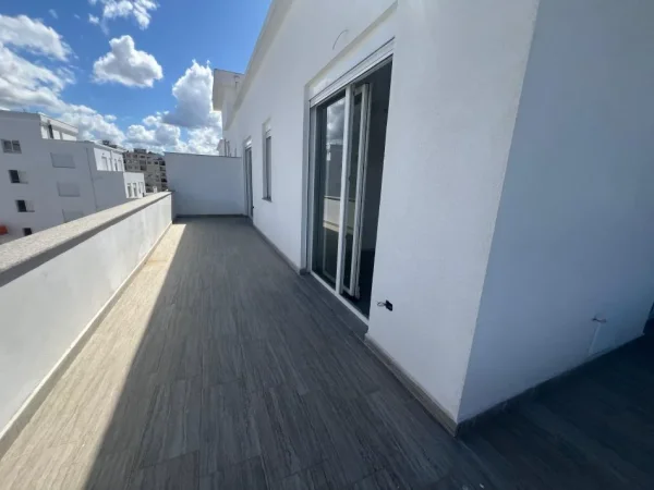 Tirane, shitet 2+1+Ballkon Kati 5, 120 m² 137.000 € 