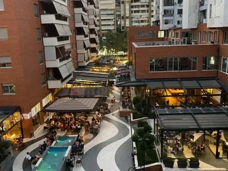 Tirane, shitet apartament 2+1+2+Post Parkimi+Ballkon Kati 5, 126 m² 385.000 € (Rruga e Kavajes, Kompleksi Delijorgji)