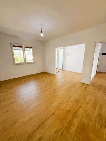 Tirane, shitet apartament 2+1 , 72 m² 122.000 € (ali demi)