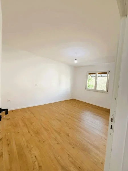 Tirane, shitet apartament 2+1 , 72 m² 122.000 € (ali demi)