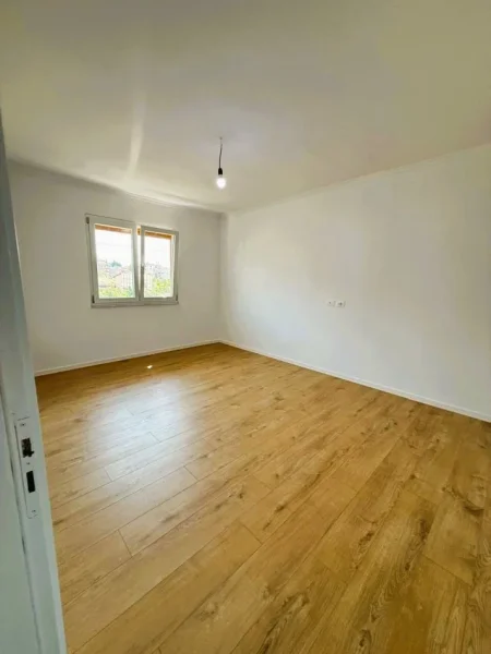 Tirane, shitet apartament 2+1 , 72 m² 122.000 € (ali demi)