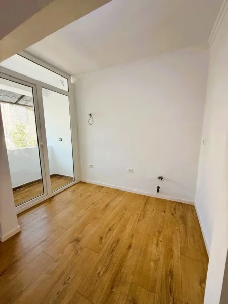 Tirane, shitet apartament 2+1 , 72 m² 122.000 € (ali demi)