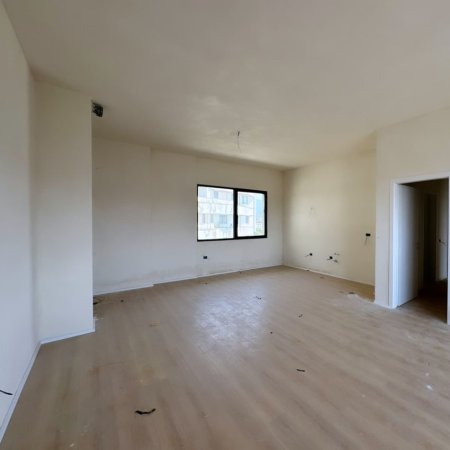 Tirane, shitet apartament 2+1 , 123 m² 279.000 € (vasil shanto)