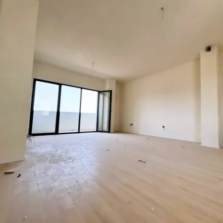 Tirane, shitet apartament 2+1 , 123 m² 279.000 € (vasil shanto)