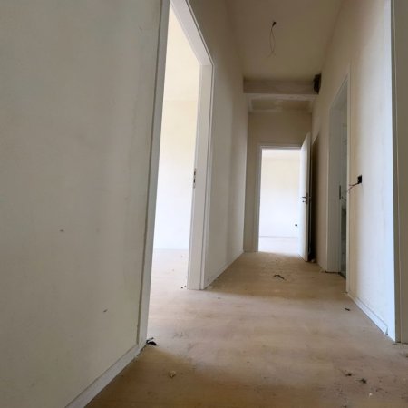 Tirane, shitet apartament 2+1 , 123 m² 279.000 € (vasil shanto)