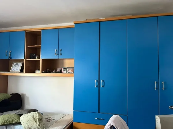 Tirane, jepet me qera apartament 2+1+Ballkon Kati 3, 130 m² 410 € (AFER CORMEUM)