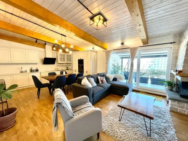 Tirane, shitet apartament 2+1 Kati 9, 144 m² 350.000 € (Liqeni Artificial)