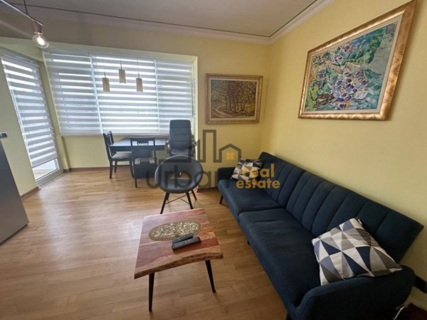 Tirane, jepet me qera apartament 2+1+Ballkon Kati 11, 80 m² 900 € (Air Albania)