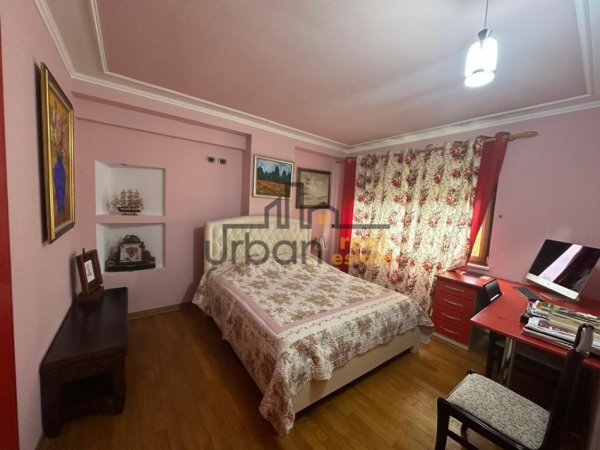 Tirane, jepet me qera apartament 2+1+Ballkon Kati 11, 80 m² 900 € (Air Albania)