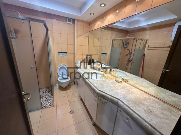 Tirane, jepet me qera apartament 2+1+Ballkon Kati 11, 80 m² 900 € (Air Albania)