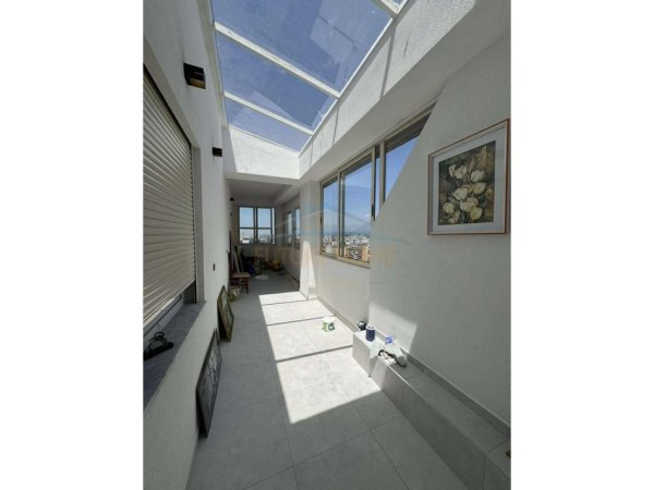Tirane, jepet me qera apartament 2+1 Kati 11, 90 m² 850 € (Rruga e Kavajes)