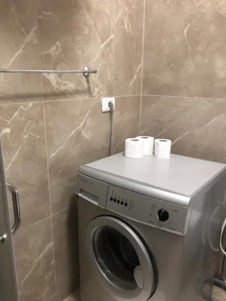 Tirane, jap me qera apartament 1+1+Ballkon Kati 6, 680 € 