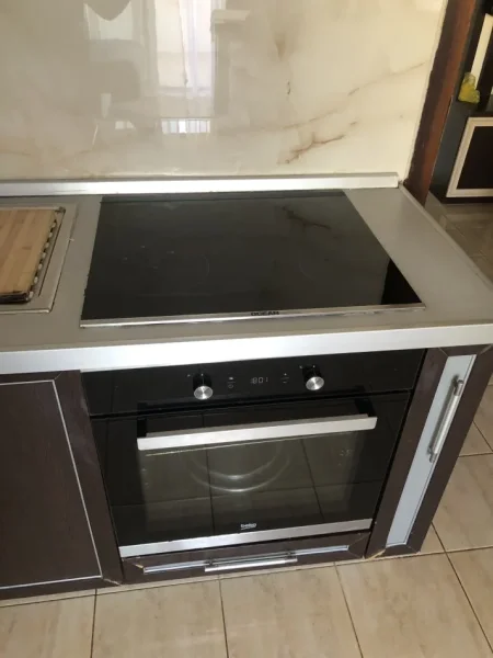 Tirane, jap me qera apartament 1+1+Ballkon Kati 6, 680 € 