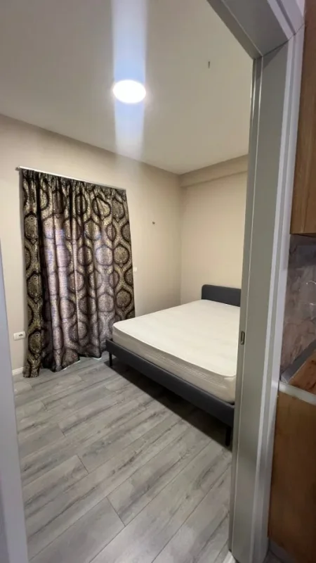 Tirane, jepet me qera apartament 2+1 Kati 2, 450 €
