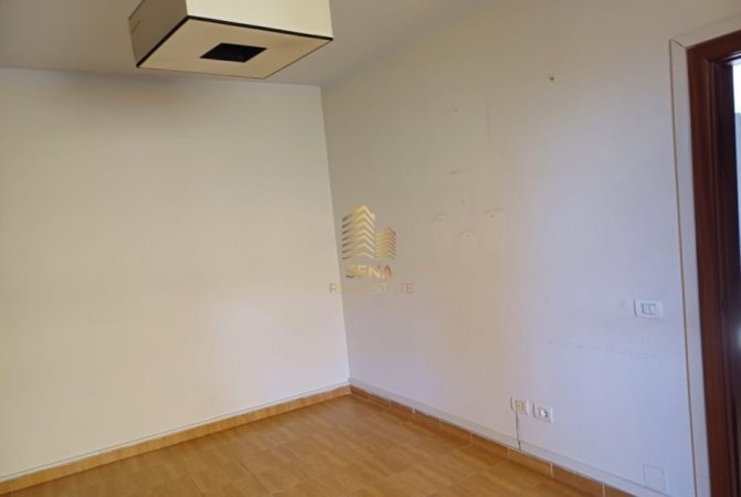 Tirane, jepet me qera apartament 2+1+Ballkon Kati 7, 80 m² 500 € (Rruga Vllazën Huta)