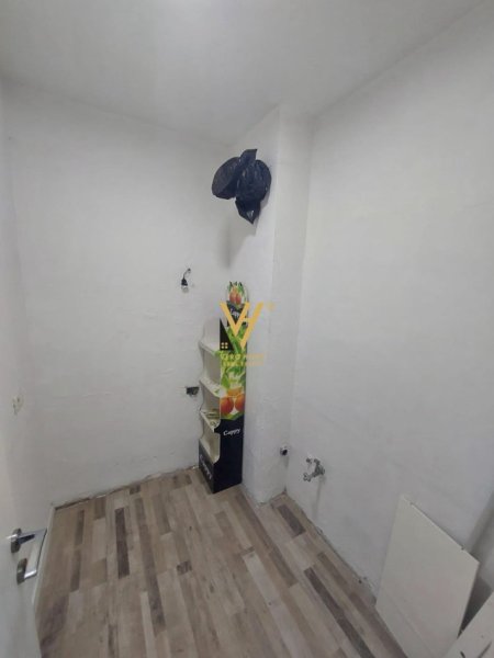 Tirane, shitet zyre Kati 4, 110 m² (SHESHI WILLSON)