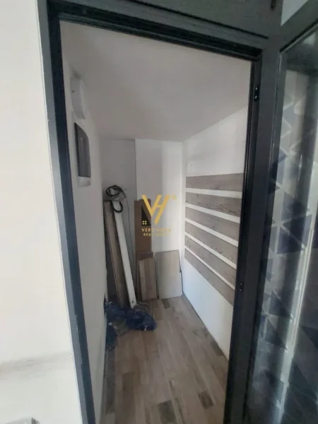 Tirane, shitet zyre Kati 4, 110 m² (SHESHI WILLSON)