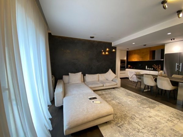 Tirane, jepet me qera apartament 2+1 Kati 4, 119 m² 2.000 € (Myslym shyr)