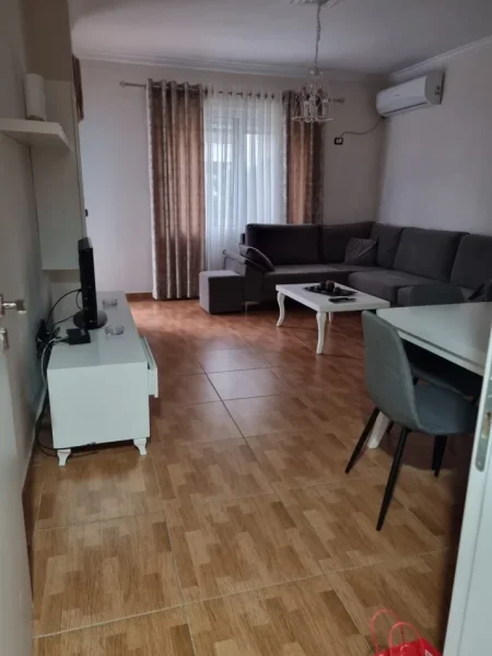Tirane, shitet 2+1+Aneks+Ballkon Kati 2, 94 m² 145.000 €