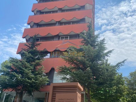 Tirane, shitet apartament 2+1 , 90.000.000 € 