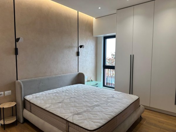 Tirane, jepet me qera apartament 2+1+Ballkon Kati 6, 100 m² 1.500 € (Tirana Garden Building)