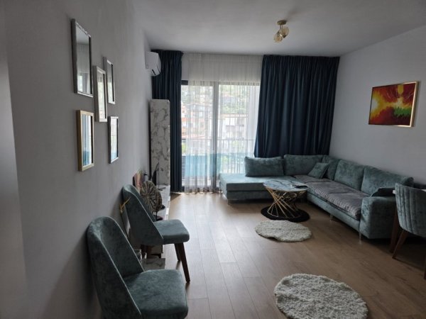 Tirane, jepet me qera apartament 1+1+Aneks+Ballkon Kati 2, 500 € (selite)