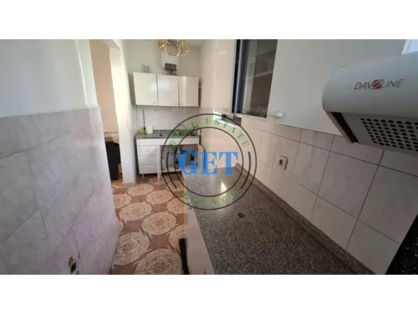 Durres, shitet apartament 2+1 Kati 3, 75 m² 85.000 € 