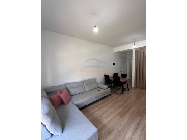 Tirane, shitet apartament 2+1 Kati 2, 90 m² 135.000 €
