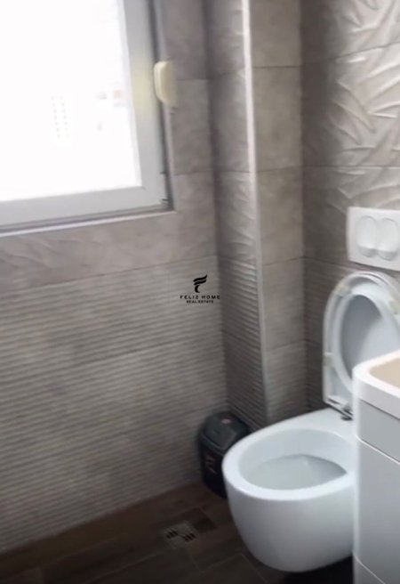 Tirane, jepet me qera apartament 1+1 Kati 5, 75 m² 750 € (RRUGA E KAVAJES)