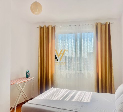 Tirane, jepet me qera apartament 1+1+Ballkon Kati 7, 65 m² 600 € (ASTIR)