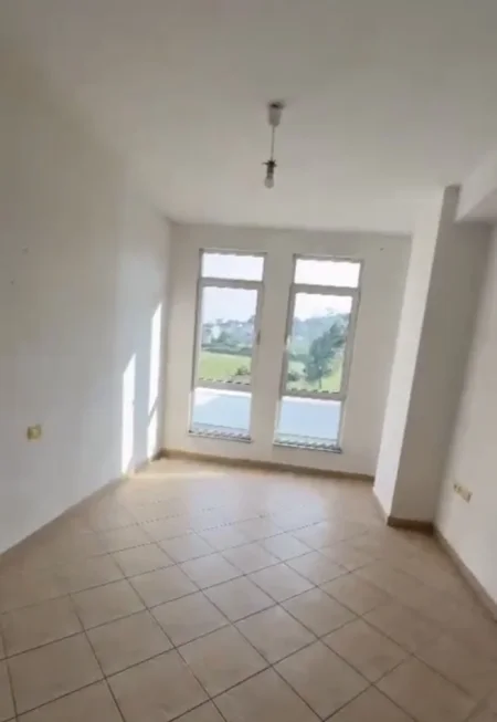 Tirane, shitet apartament 2+1+Ballkon Kati 1, 105 m² 126.000 € (Astir Me Hipoteke 1200€/m2)