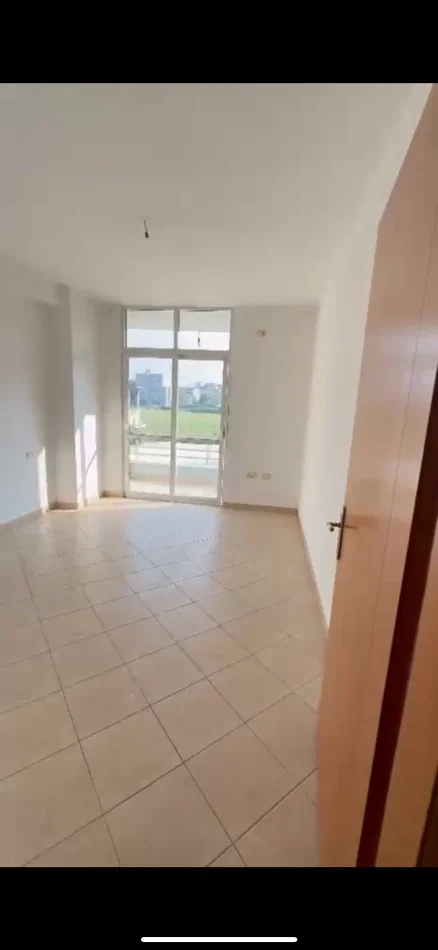 Tirane, shitet apartament 2+1+Ballkon Kati 1, 105 m² 126.000 € (Astir Me Hipoteke 1200€/m2)