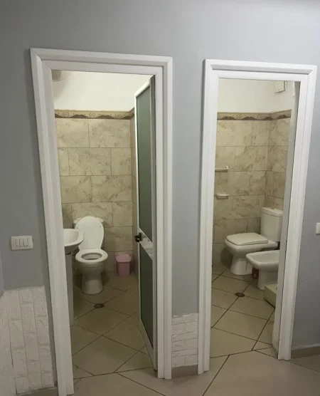 Tirane, jepet me qera apartament 1+1 Kati 2, 70 m² 450 € 