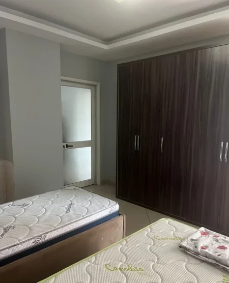 Tirane, jepet me qera apartament 1+1 Kati 2, 70 m² 450 € 