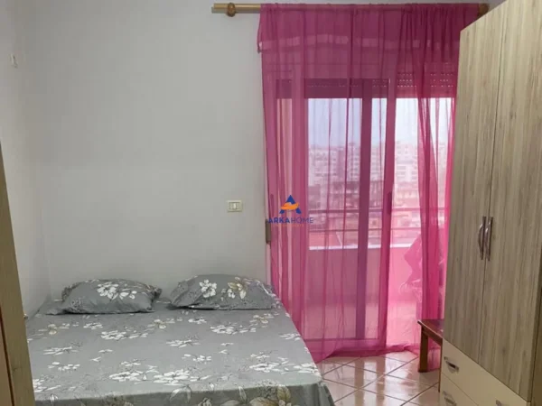 Tirane, shitet apartament 2+1+Ballkon Kati 4, 155 m² 193.000 € (UNAZA E RE)