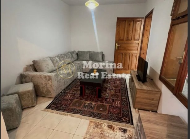 Tirane, jepet me qera apartament 1+1 Kati 1, 60 m² 400 € (Rruga e Barrikadave- Qender)