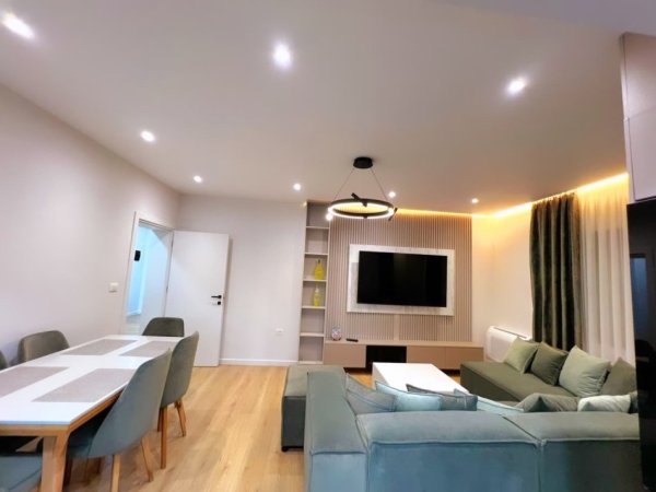 Tirane, shitet apartament 1+1 , 77 m² 164.000 € (ministria e jashtme)