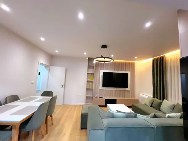 Tirane, shitet apartament 1+1 , 77 m² 164.000 € (ministria e jashtme)