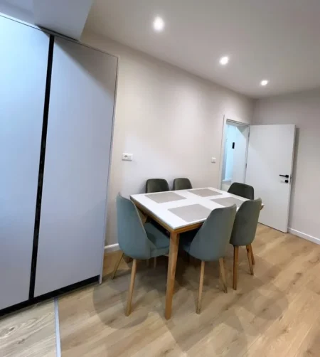 Tirane, shitet apartament 1+1 , 77 m² 164.000 € (ministria e jashtme)