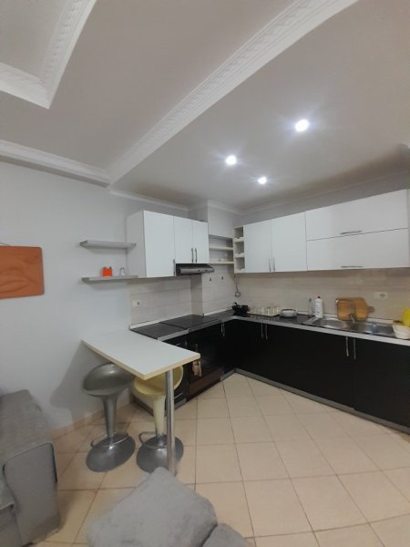 Apartament 1+1 Me Qera, 350 E,në Fresk - Tiranë