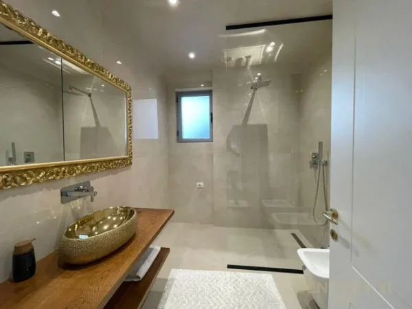 Tirane, shes apartament 2+1+2 , 116 m² 260.000 € (LIQENI I THATE)