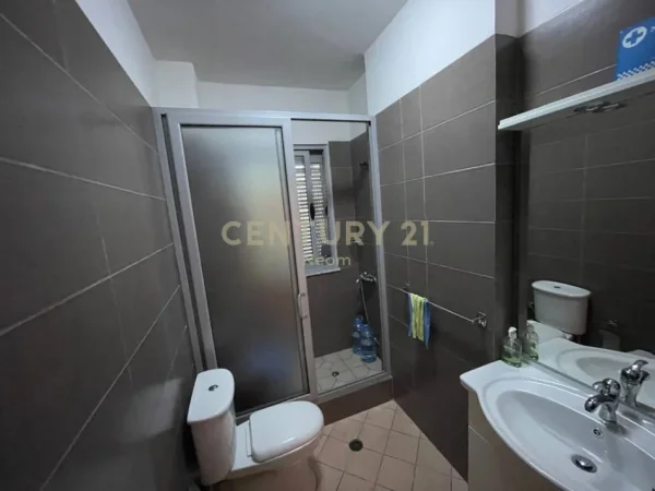 Tirane, shes apartament 2+1 , 94 m² 130.000 € (Fresk)