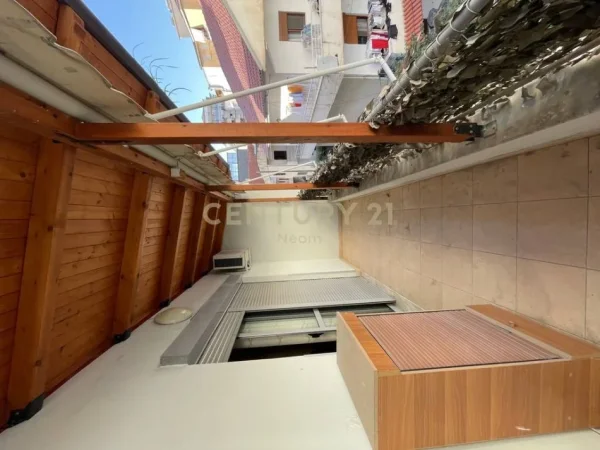 Tirane, shes apartament 2+1 , 94 m² 130.000 € (Fresk)