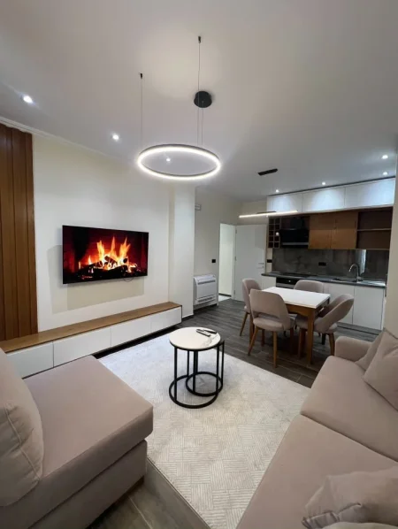 Tirane, shitet apartament 1+1 , 75 m² 190.000 € (Teg)